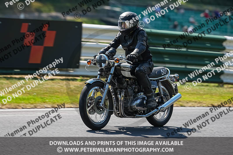 cadwell park;cadwell park photographs;cadwell trackday photographs;enduro digital images;event digital images;eventdigitalimages;peter wileman photography;racing digital images;trackday digital images;trackday photos